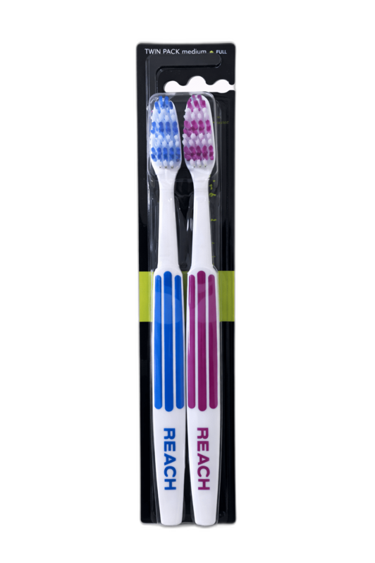 Reach Toothbrush (Medium) 12'S
